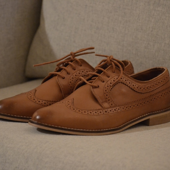 asos tan brogues